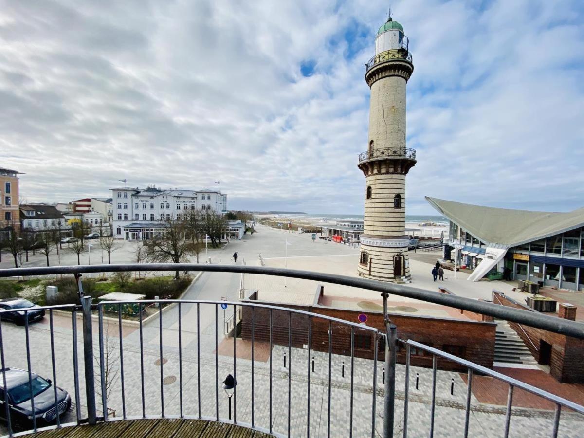 Sonnendeck, Direkt Am Leuchtturm Apartment รอสต็อค ภายนอก รูปภาพ