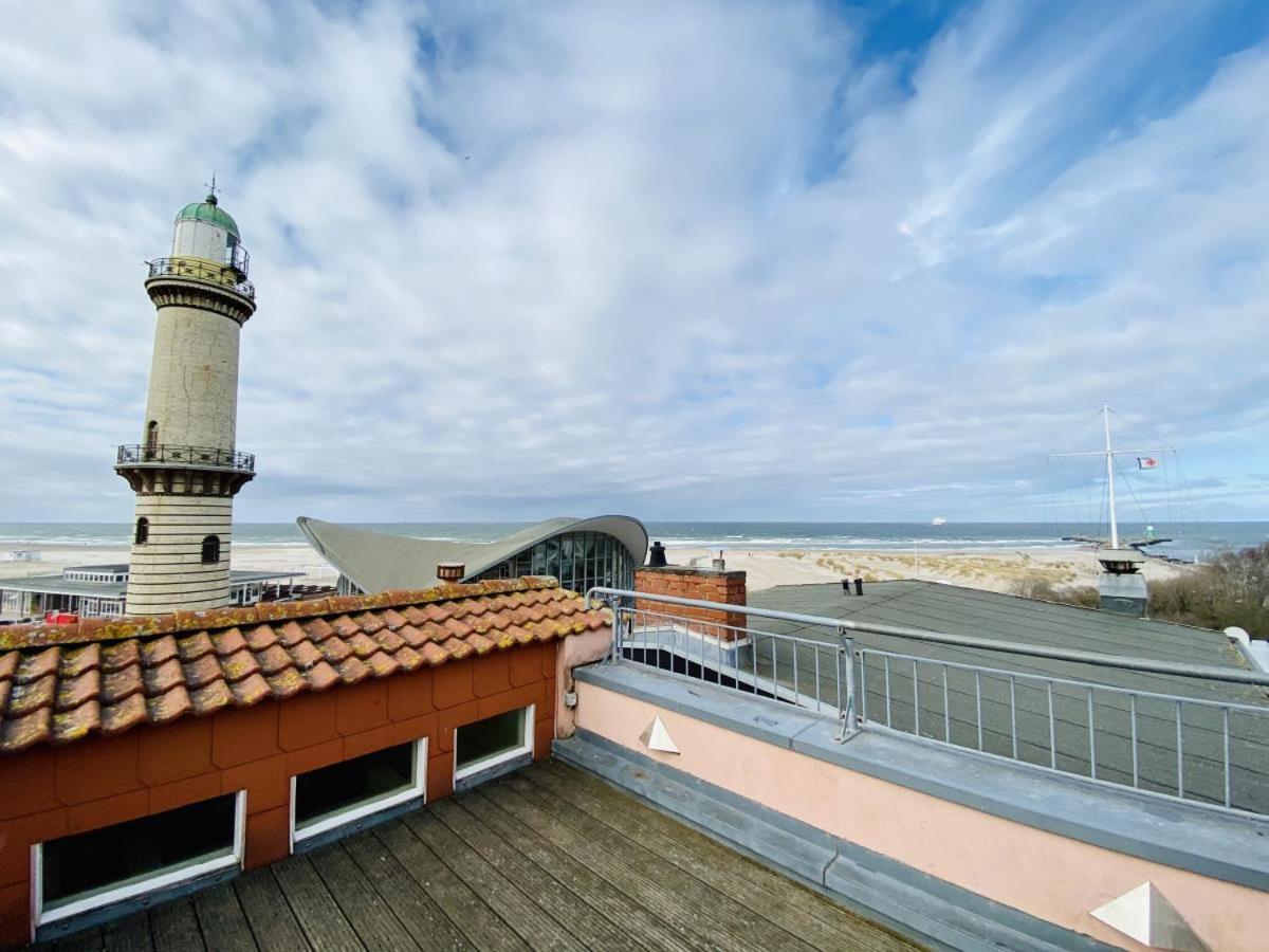 Sonnendeck, Direkt Am Leuchtturm Apartment รอสต็อค ภายนอก รูปภาพ