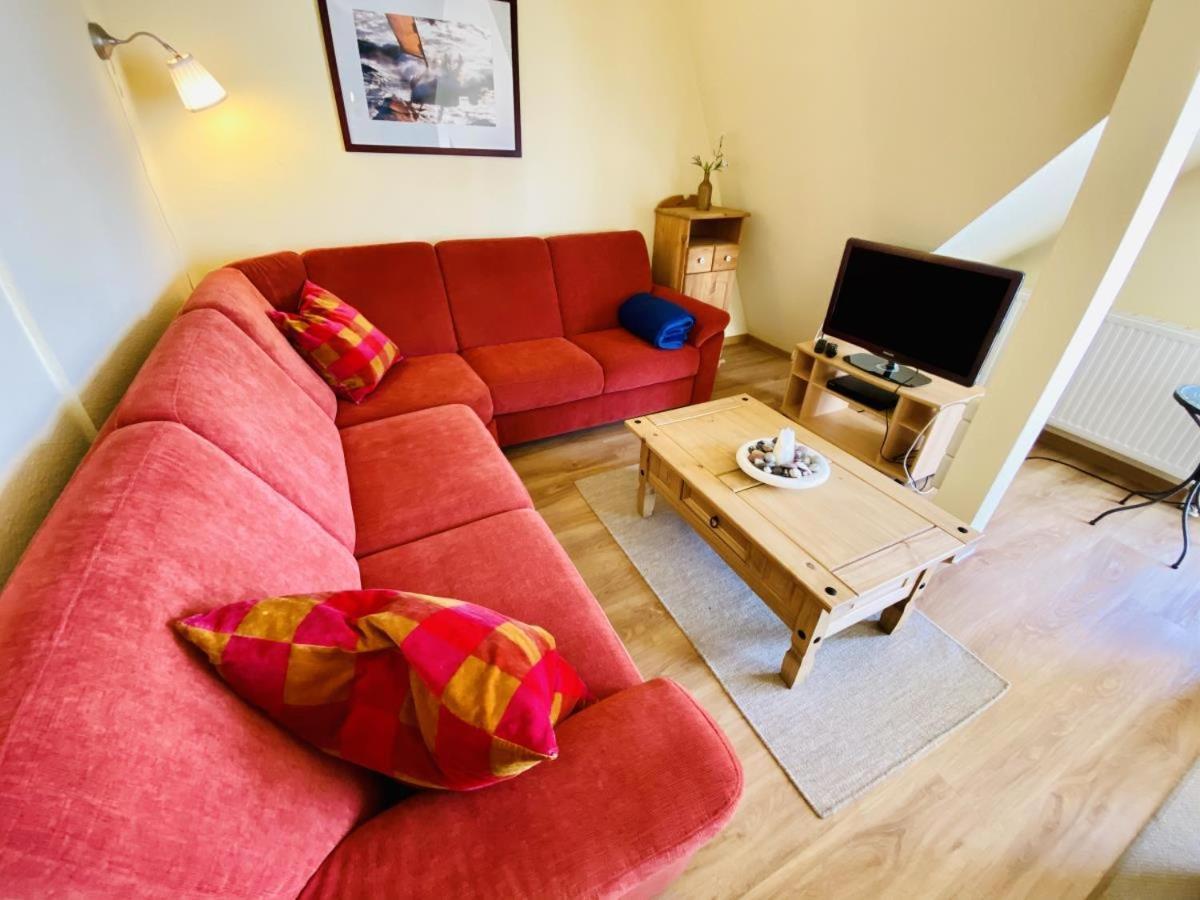 Sonnendeck, Direkt Am Leuchtturm Apartment รอสต็อค ภายนอก รูปภาพ